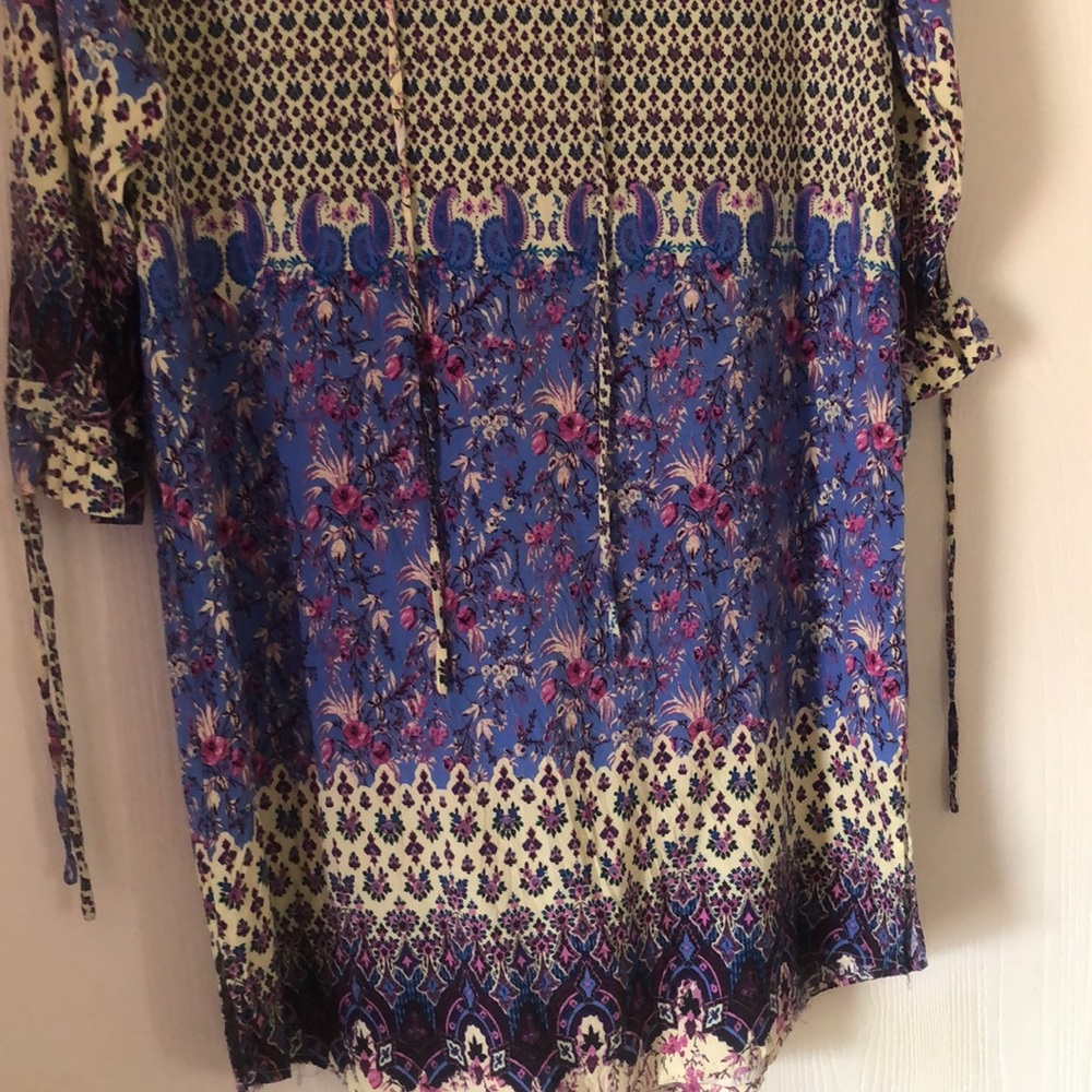 Floral Blue and Cream floral paisley Women's tunic Top - Picture 4 of 11